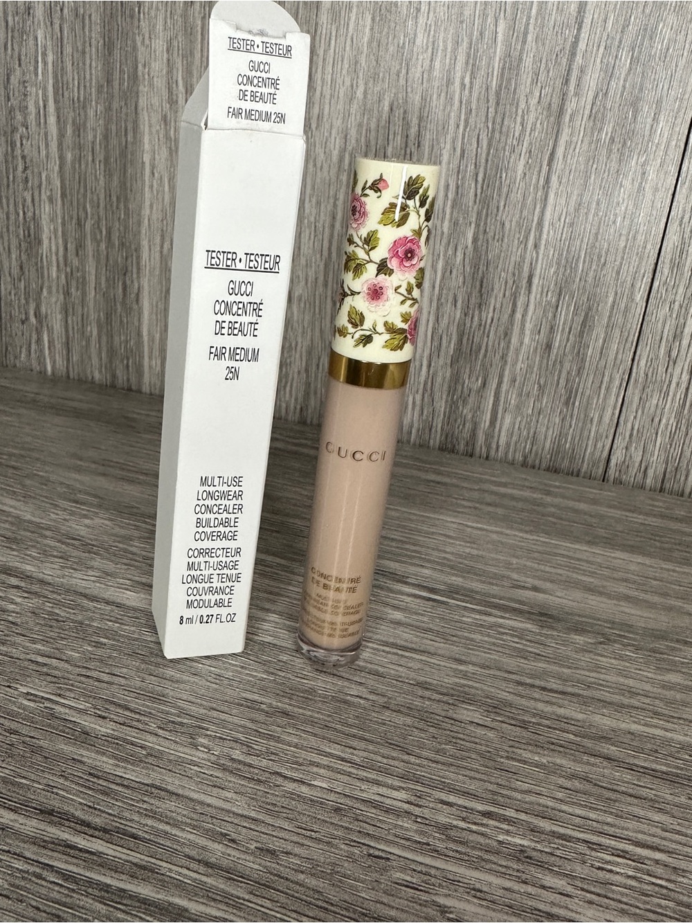 Gucci Multi-Use Long Wear Concealer-25N Fair Medium